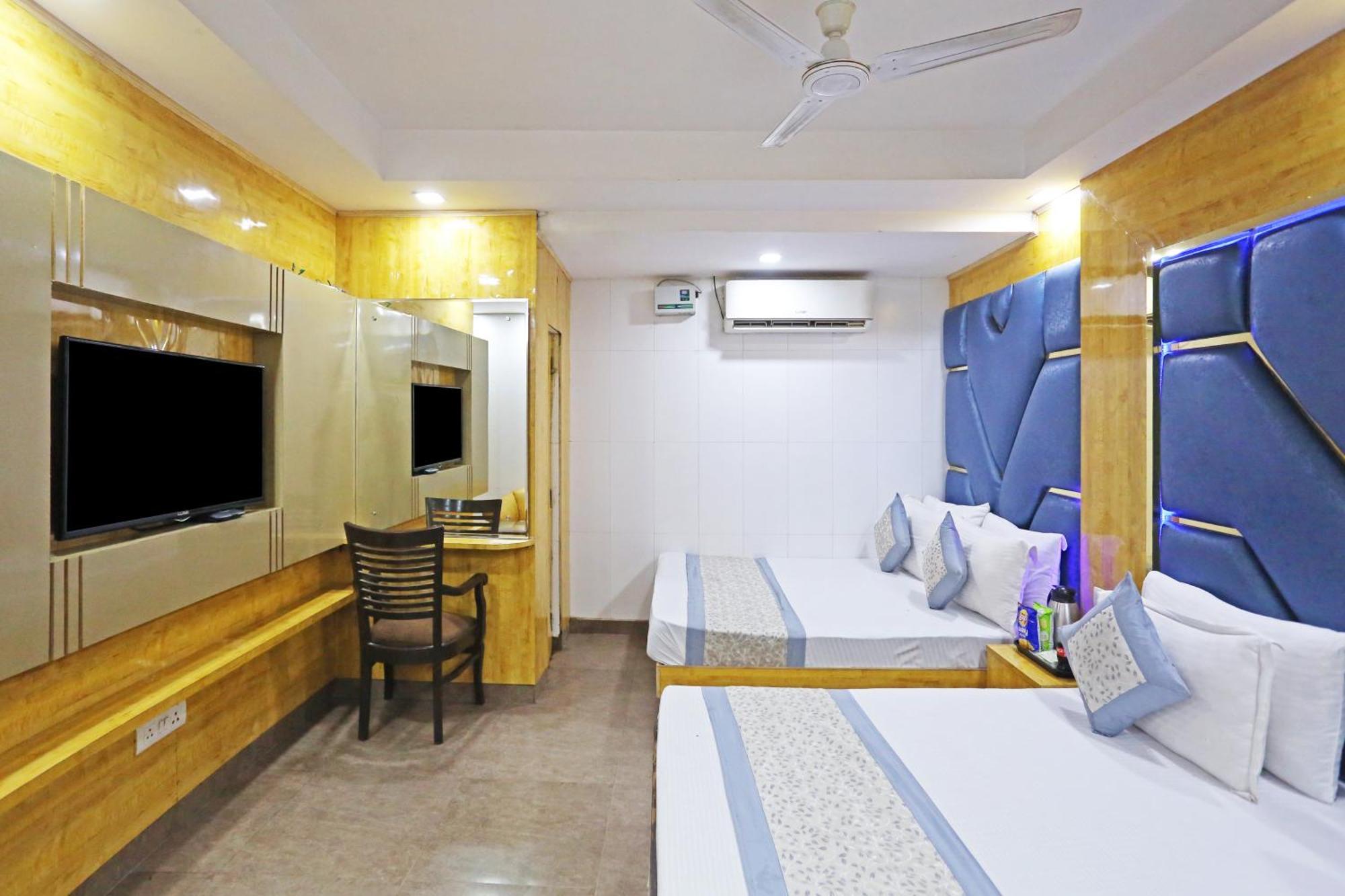 Hotel Preet Palace -5 Mints Walk From Nizamuddin Railway Station New Delhi Extérieur photo