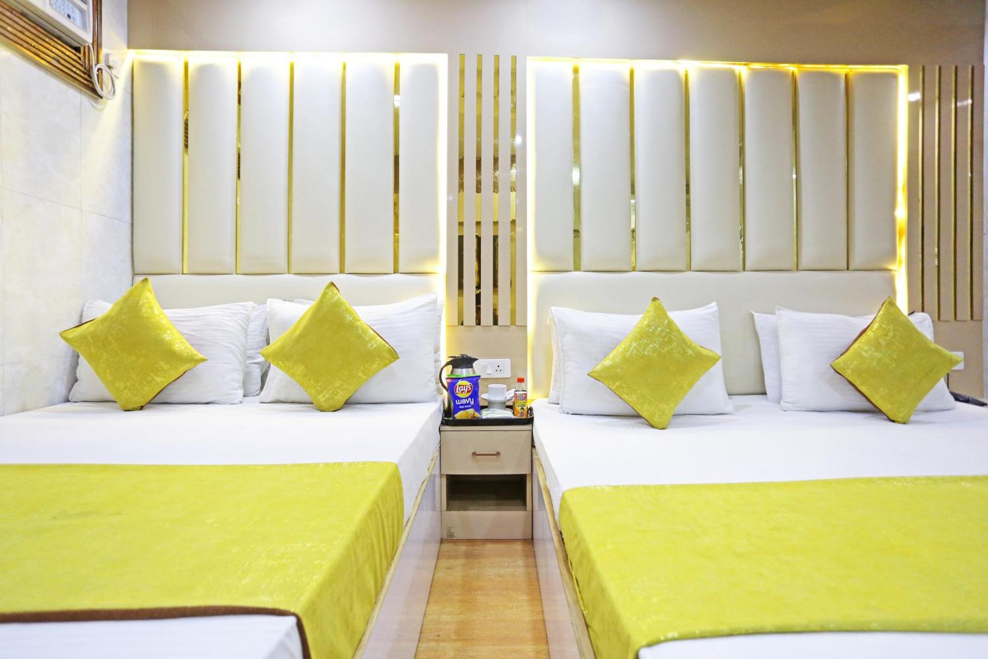 Hotel Preet Palace -5 Mints Walk From Nizamuddin Railway Station New Delhi Extérieur photo