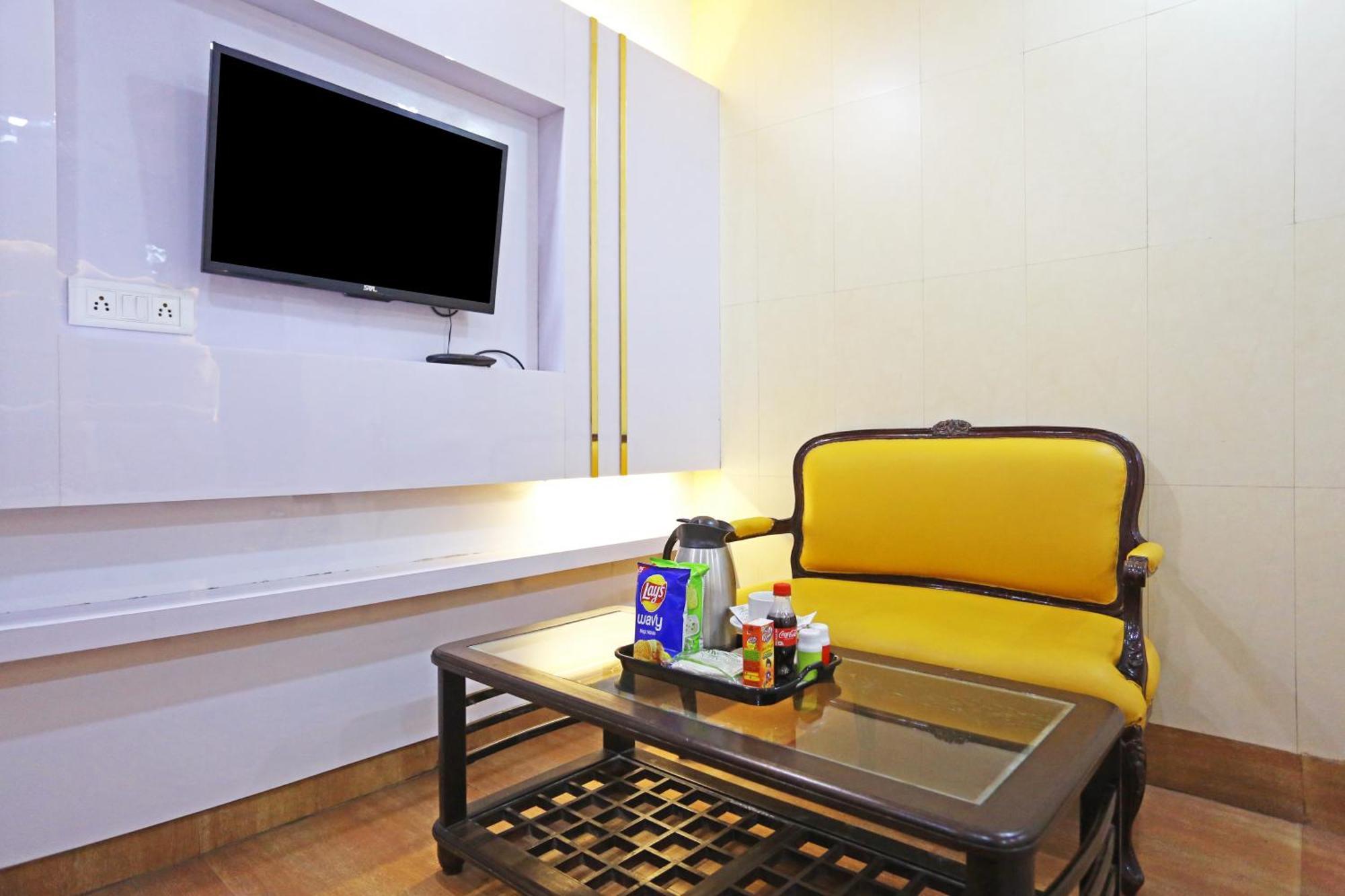Hotel Preet Palace -5 Mints Walk From Nizamuddin Railway Station New Delhi Extérieur photo