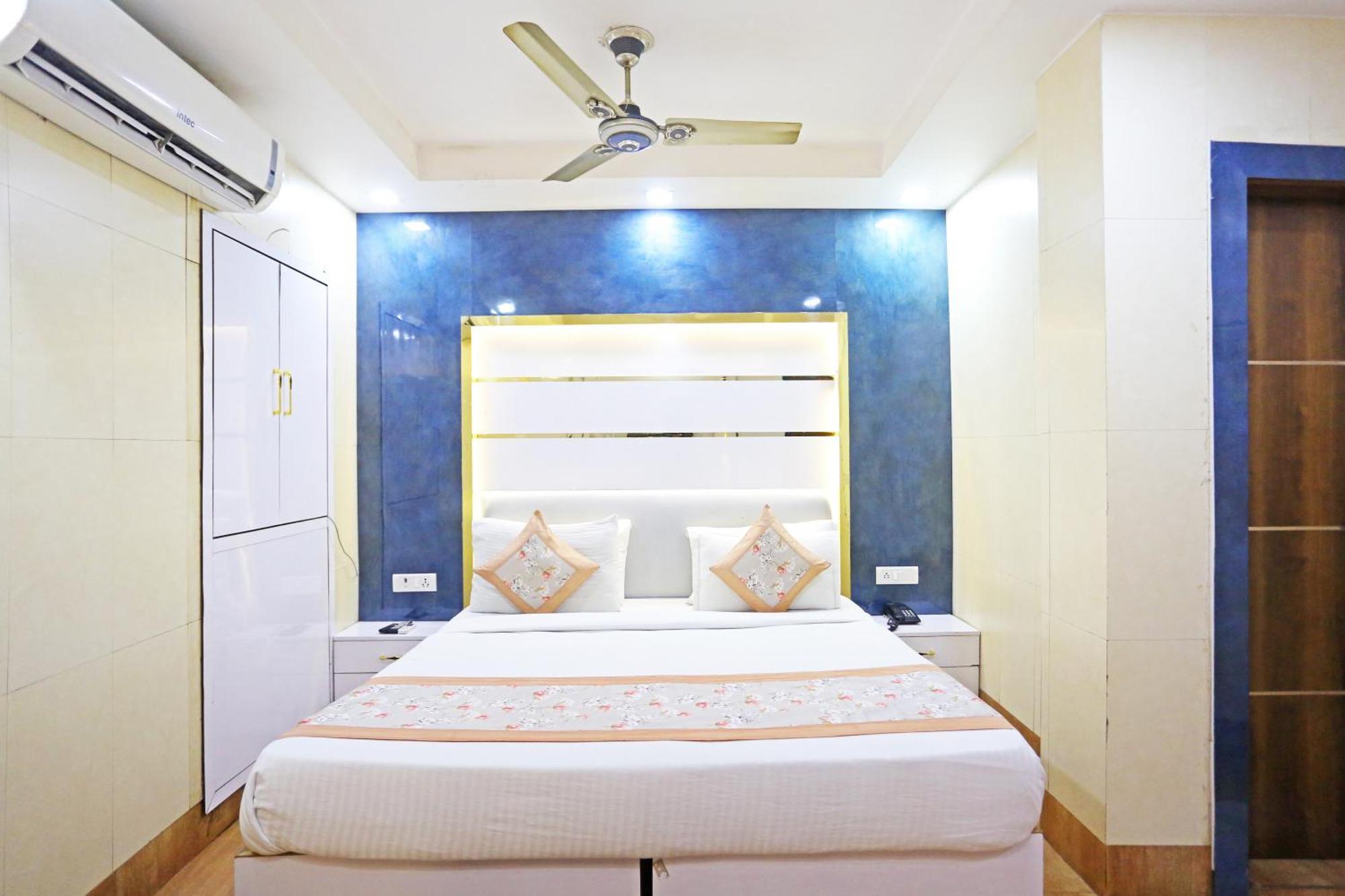Hotel Preet Palace -5 Mints Walk From Nizamuddin Railway Station New Delhi Extérieur photo